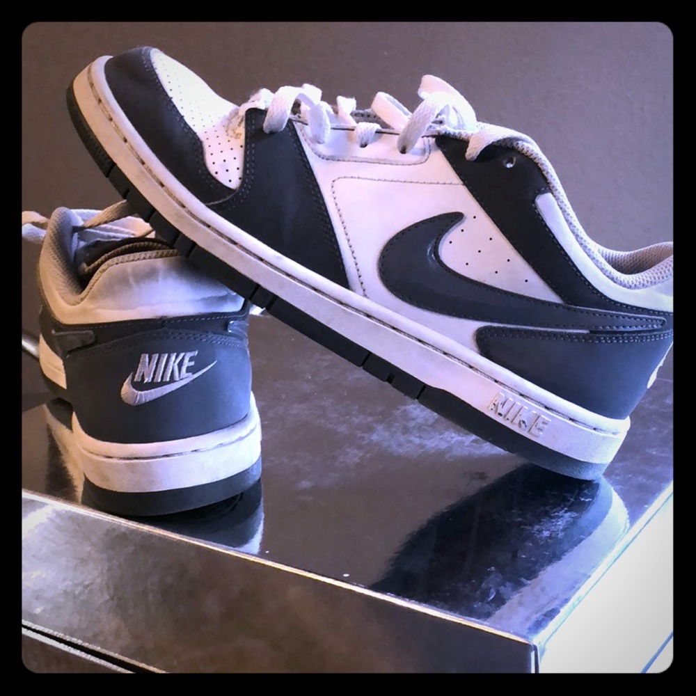 Men’s Nike Prestige IV Classic Sneakers